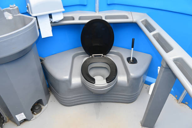 Best Porta potty rental near me  in Victoria, VA
